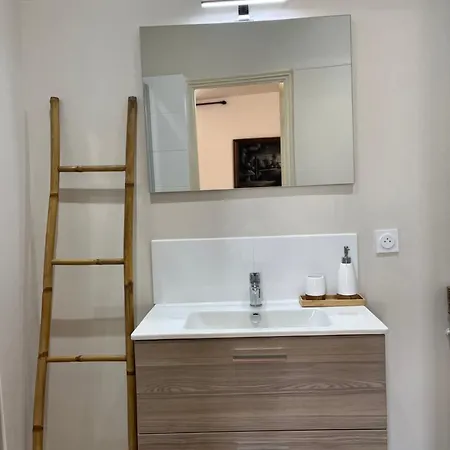 Nocleg ze śniadaniem La Bruceliere 3*